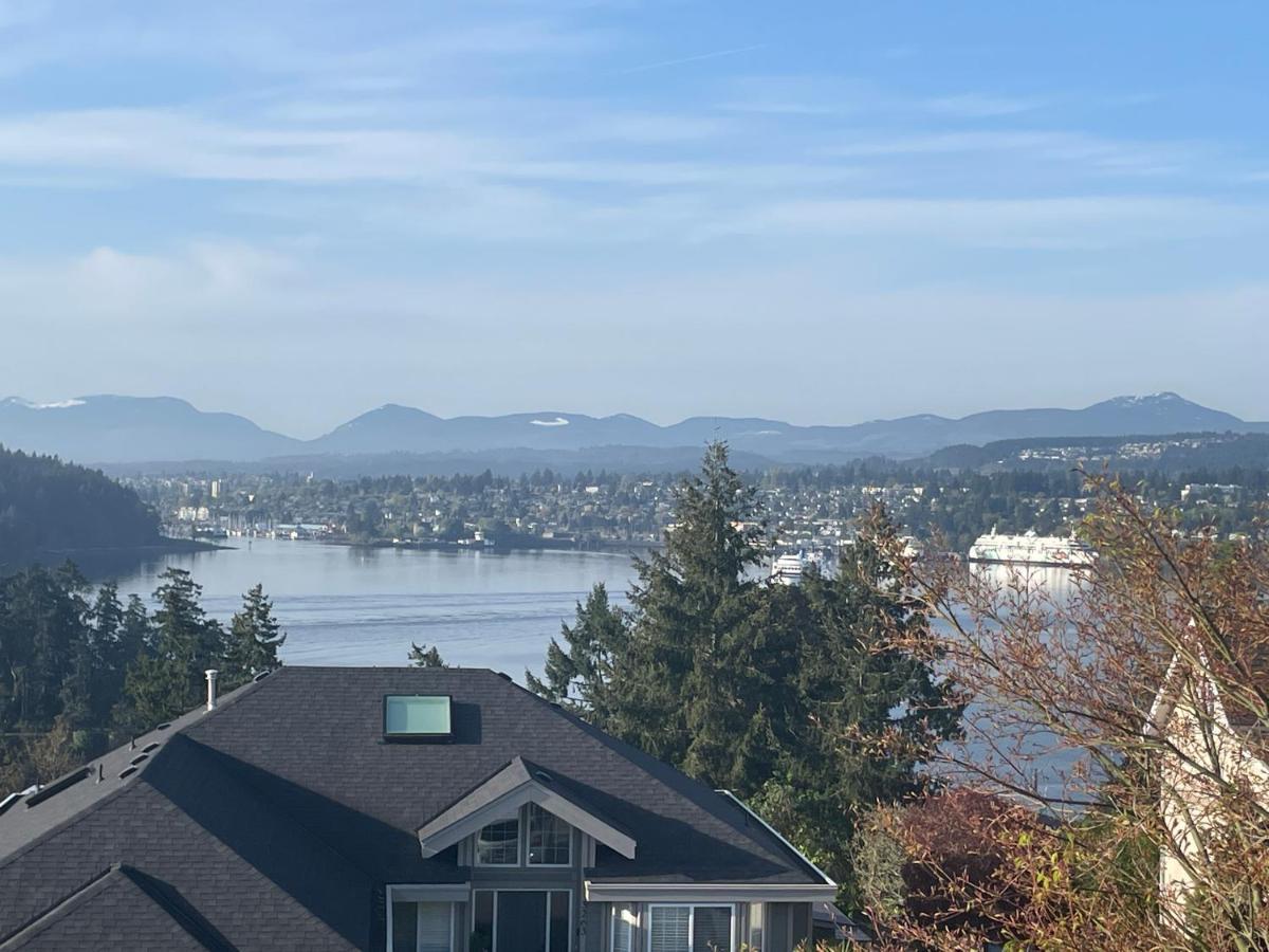 Panoramic Ocean View Apartment Nanaimo Exterior photo